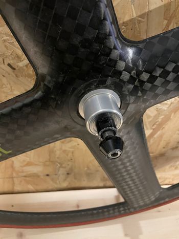 4 Spoke bike usato — immagine 3 di 4