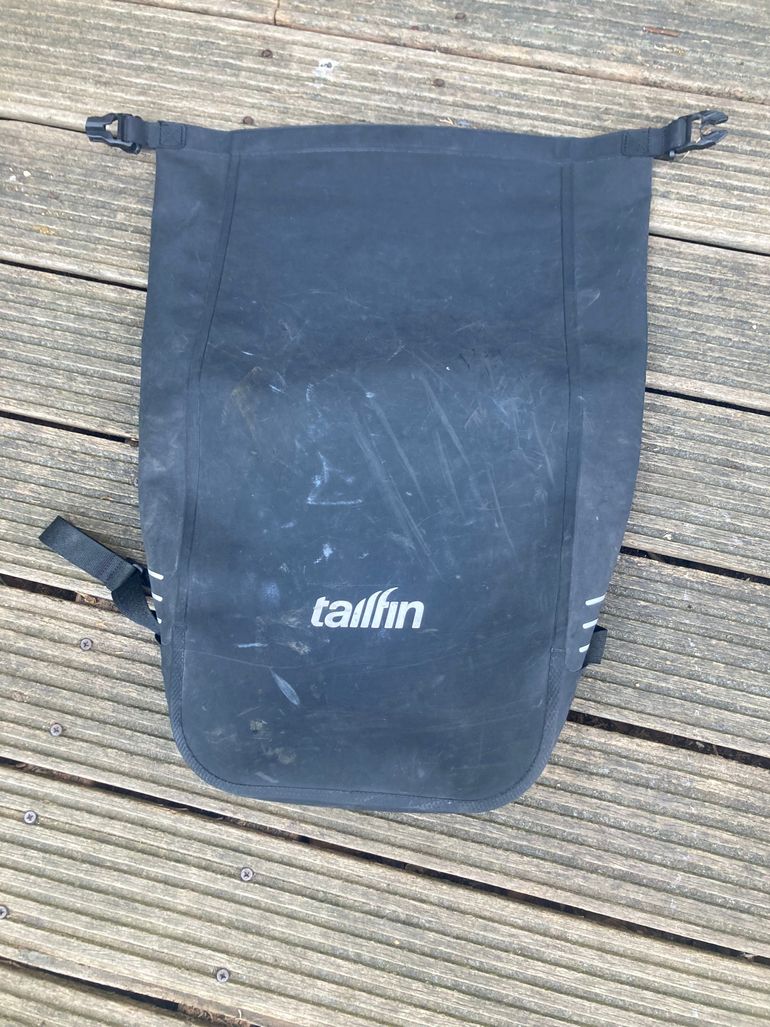 Used Tailfin Ultra Durable Pannier Bag 22 liter bike — image 2 of 4