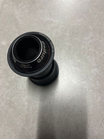 Used Enduro Bearings Bbright GXP 30mm L/S Adaptor 2015 bike — image 3 of 4