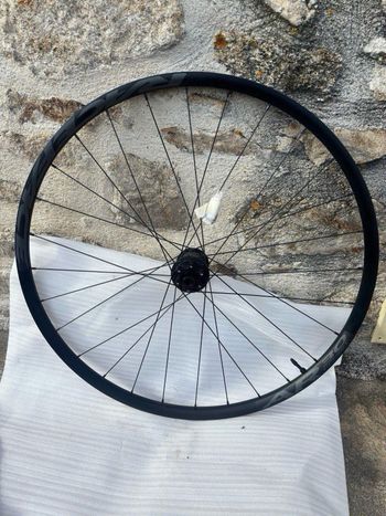 Used Race Face ar30 2024 bike — image 2 of 5