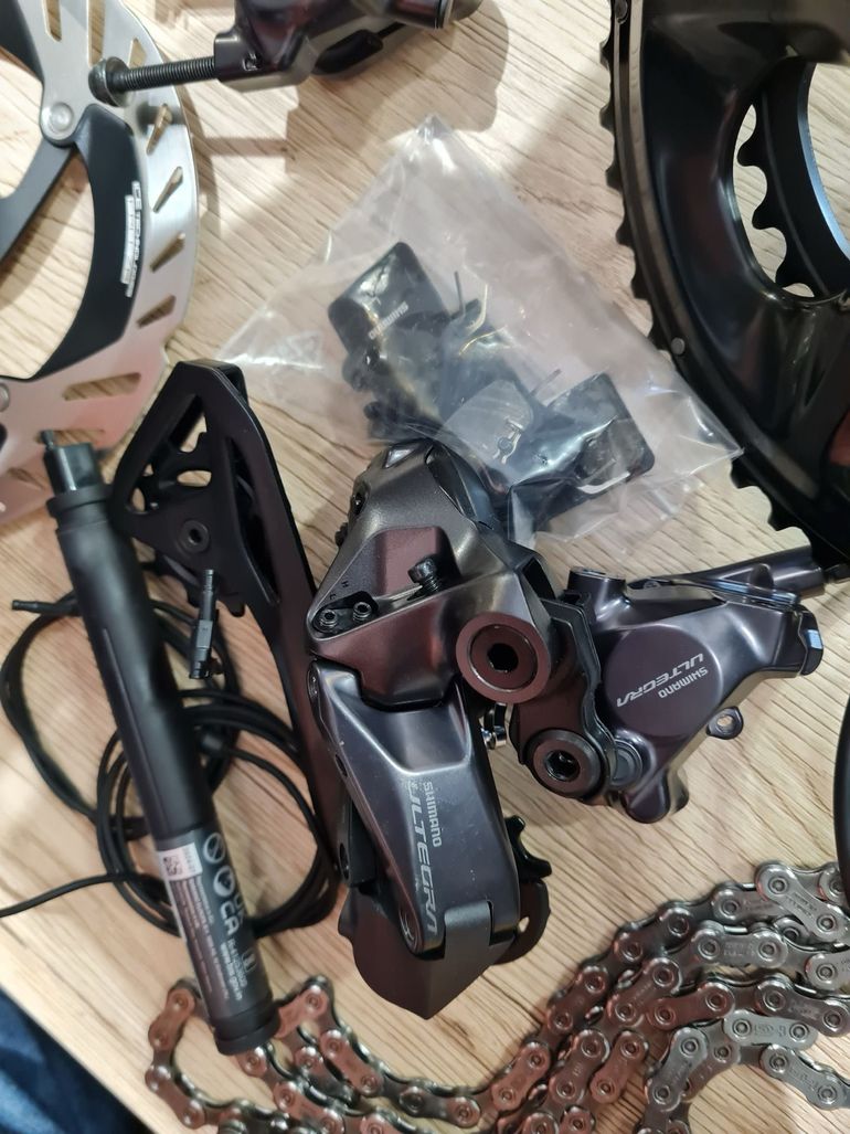 Shimano Ultegra DI2 12spd 8100 2025