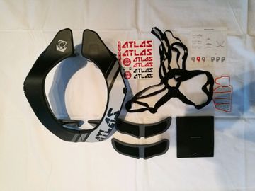 Atlas Air neck brace, Size M bike d'occasion