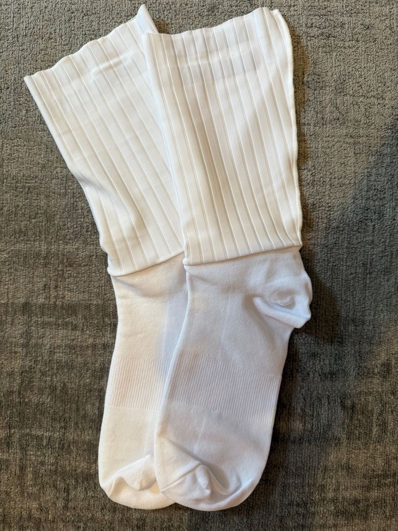 Tweedehands Sonstige Aero Socken 2025 bike — afbeelding 2 van 4