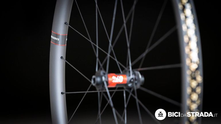 Brugt Dt Swiss Road Reserve 34/37 2024 bike — billede 2 af 3