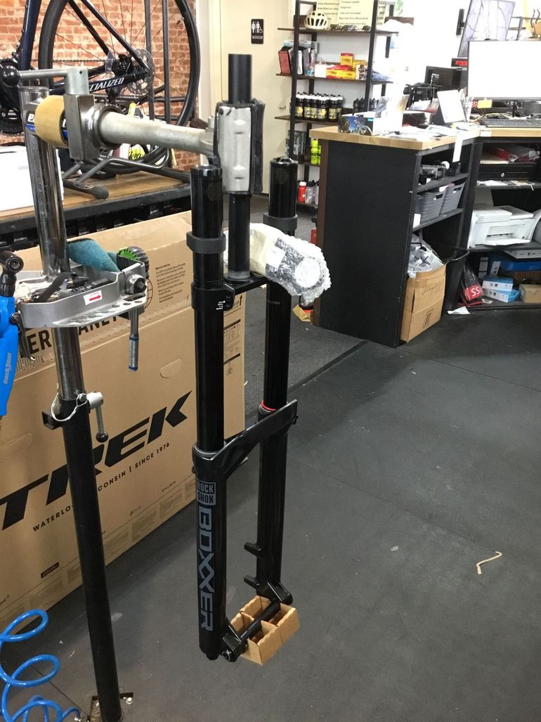 Used RockShox BoXXer Base 2025 bike — image 2 of 3