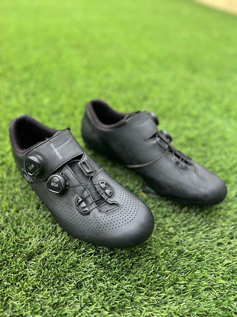Used Shimano RC7 Cycling Shoes