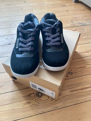 Brugt ION Raid II Black Cycling Shoes
