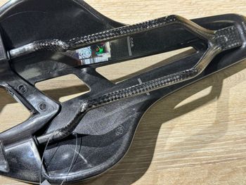 VELOMANN MITORA 139 HYPER CARBON Saddles & Seatposts d'occasion