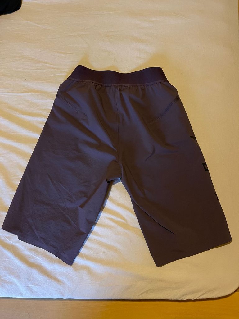 Brugt Fox Short Fox violet foncé bike — billede 3 af 10