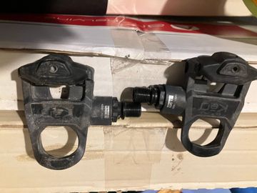 Käytetty Look keo easy 2012 Drivetrain & Pedals