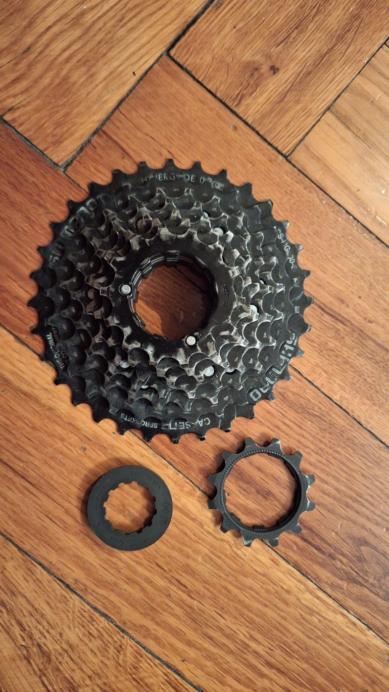 Used Shimano CS-HG200-8 bike — image 5 of 6