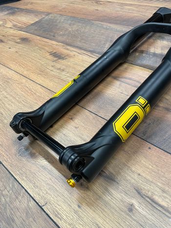 Tweedehands Öhlins RFX36 m.2 2022 bike — afbeelding 2 van 9