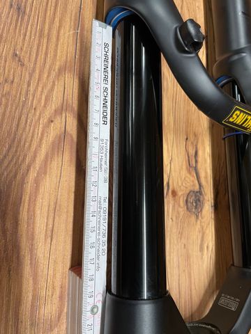Used Öhlins RFX36 m.2 2022 bike — image 8 of 9
