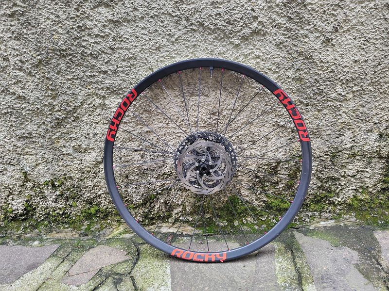 Used rocky MTB carbonio ROCKY KOM 27C BERD / ROCKY SP Boost MTB 1.100g 2023 Wheels