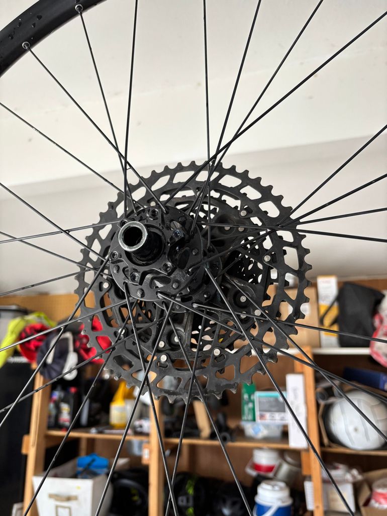 Used Roval 29 hookless alloy 2022 bike — image 7 of 7
