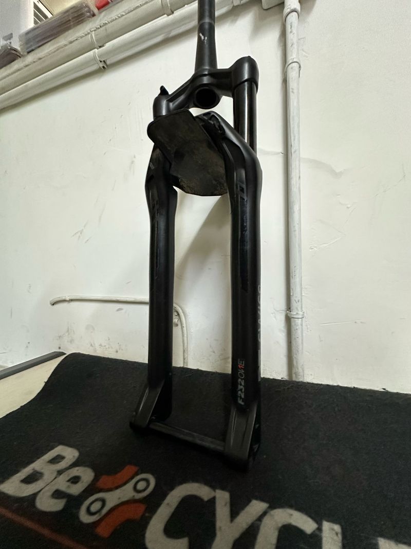 Used Dt Swiss F232 One 29" 100mm 2025 Fork