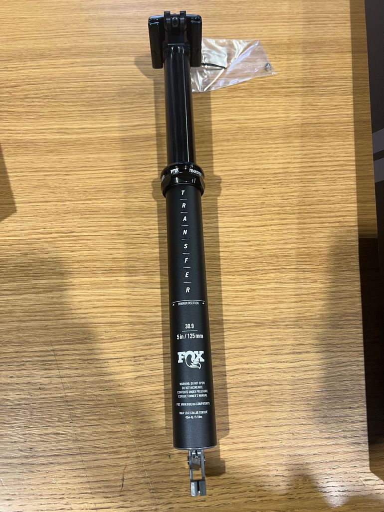 FOX Transfer 125 travel 5/30.9 黒 FOX Transfer Dropper Seatpost | Adjustable and Durable – RideFOX