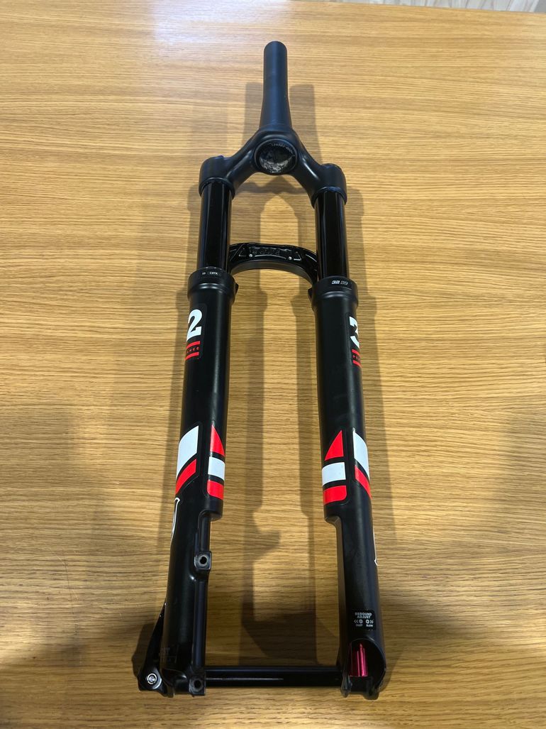 Brugt FOX 32 performance 2022 bike — billede 3 af 3