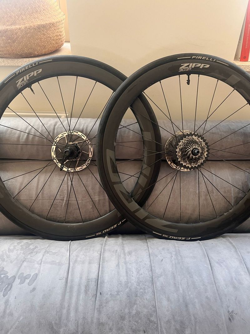 Używany Zipp 303S Wheels 2023 Wheels