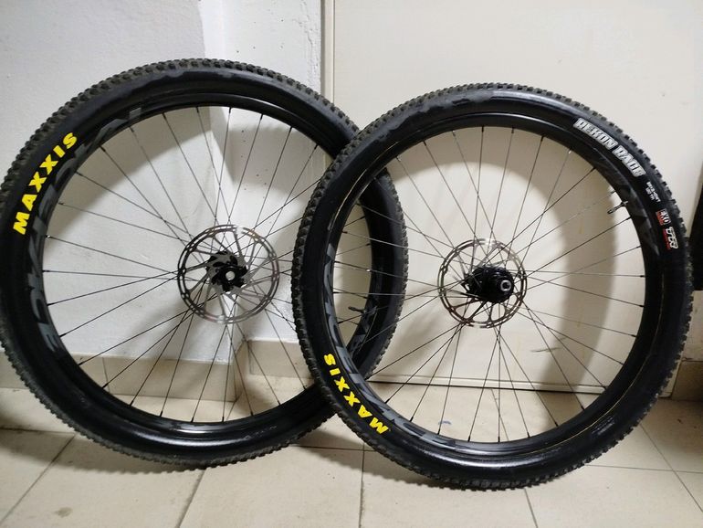 Used Race Face Arc Offset 27 2025 bike — image 14 of 15
