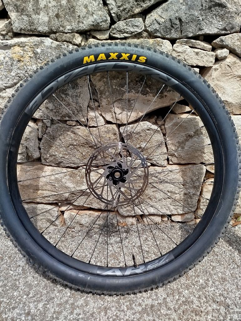 Used Race Face Arc Offset 27 2025 bike — image 4 of 15