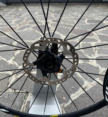 Brugt Mavic aksium 2021 bike — billede 2 af 5