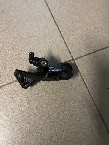 Gebrauchtes Shimano 105 Drivetrain & Pedals