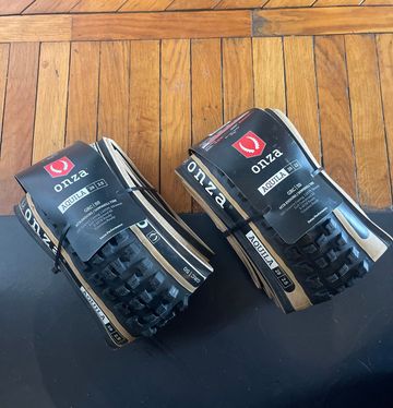 Gebrauchtes Onza Tires aquila 29x2, 50 2024 Tyres & Tubes