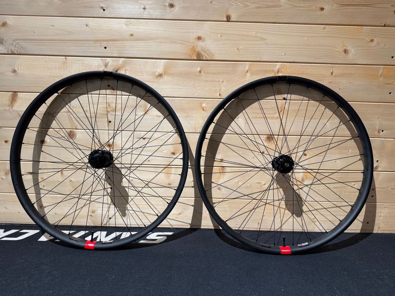 Santa Cruz Reserve HD30 29” Carbon i9 hydra 2025