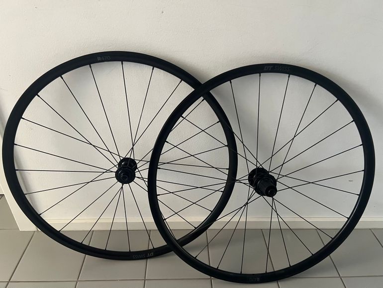 Used Dt Swiss DT SWISS R470 DB 2023 bike — image 1 of 5