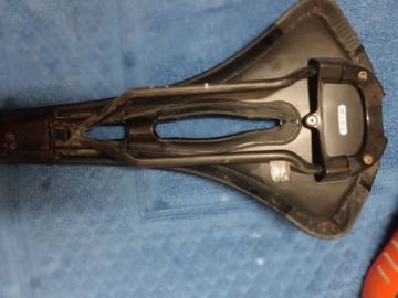 Gebrauchtes san marco, fizik Mantra carbon, Gobi 2022 Saddles & Seatposts