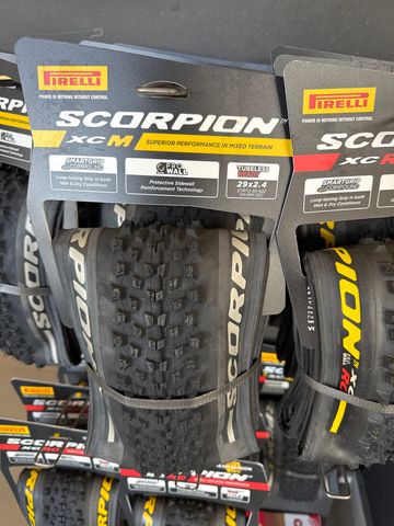Použité Pirelli Scorpion xc m 29x2, 4 2024 Tyres & Tubes