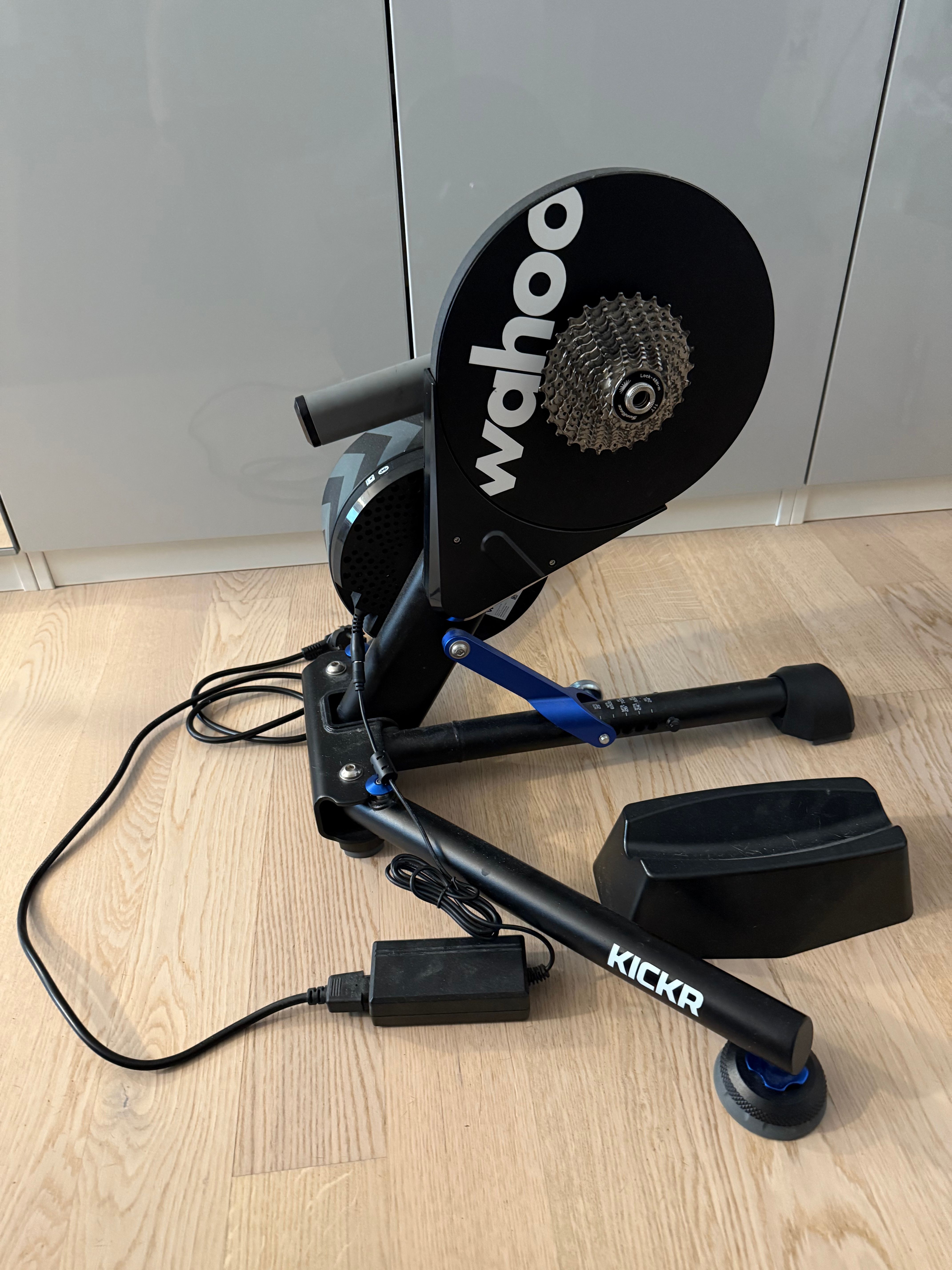 Wahoo KICKR V5 動作確認済 スマートトレーナー ワフー キッカー Wahoo