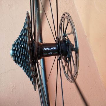 Tweedehands Miche Reflex DX 24H 700C 2024 bike — afbeelding 7 van 7