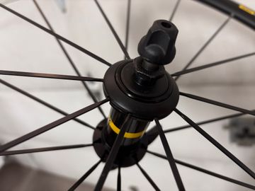 Tweedehands Mavic cosmic elite ust 2018 bike — afbeelding 3 van 6