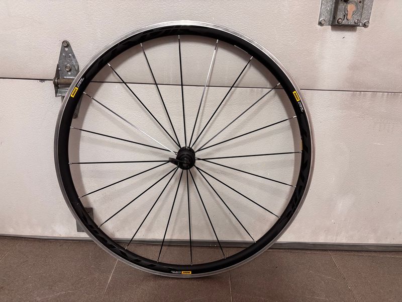 Mavic cosmic elite ust 2018 Wheels usato
