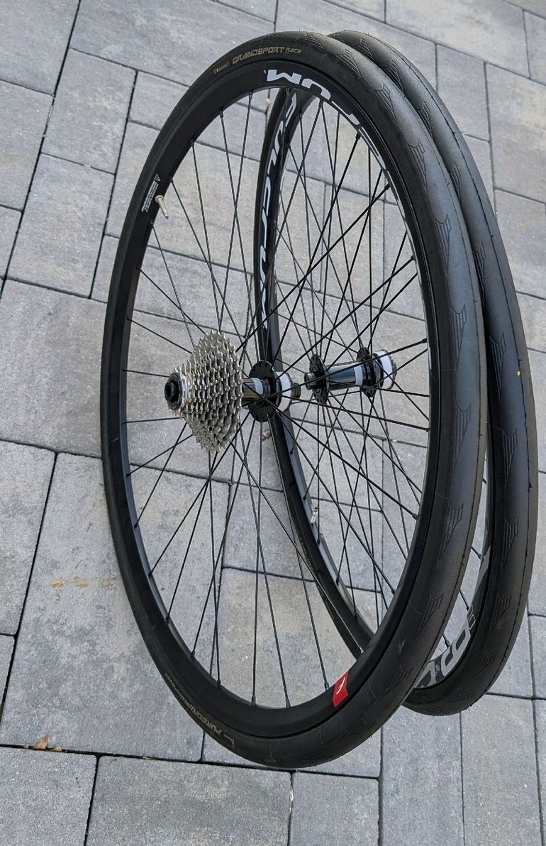 Used Fulcrum Racing 900 DB 2024 bike — image 5 of 8