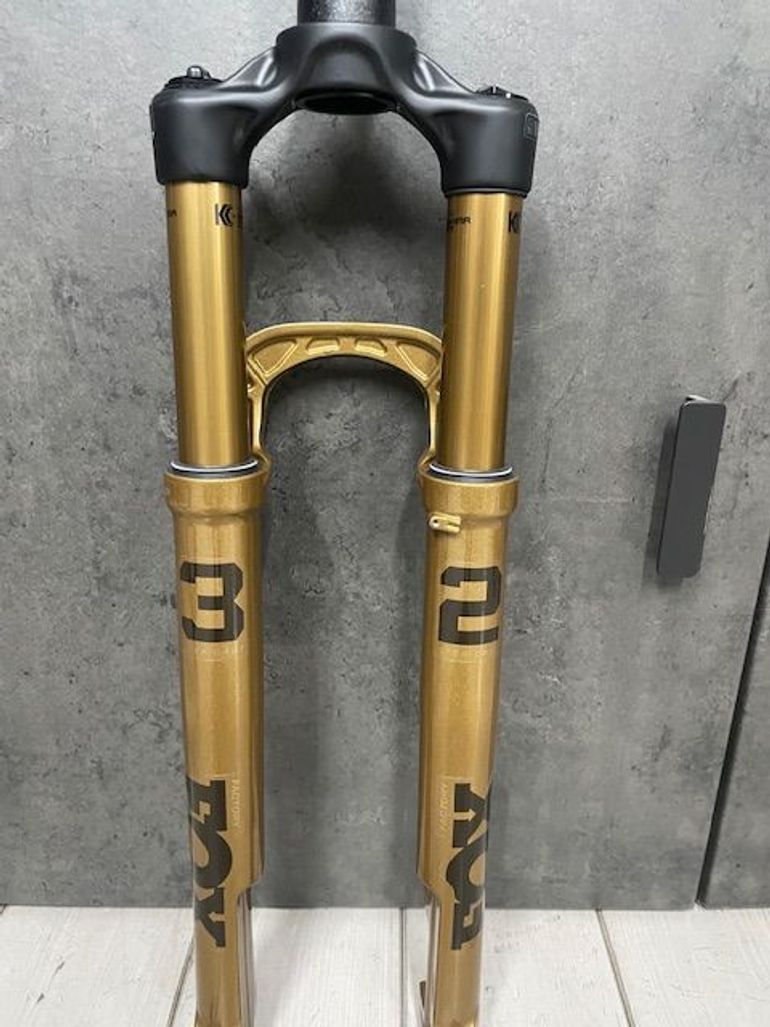 Used Fox Fox Kashima 32 Step Cast bike — image 2 of 3