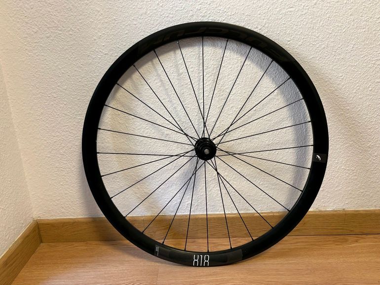 Used Fulcrum Racing 818 2024 bike — image 6 of 9