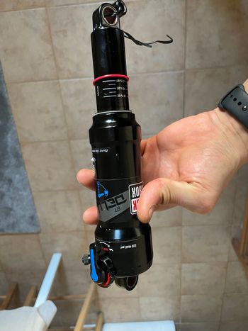 Brugt RockShox Monarch RT 2018 bike — billede 3 af 3