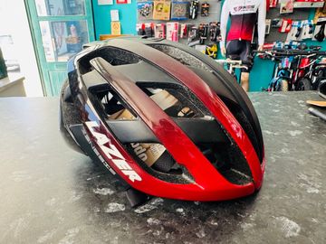 Lazer genesis 2023 Cycling Accessories usato