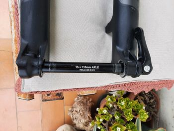 Used Fox Float 34 Rhythm Grip 2020 bike — image 5 of 5