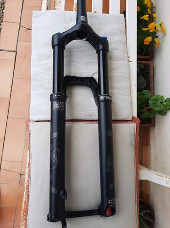 Used Fox Float 34 Rhythm Grip 2020 bike — image 2 of 5
