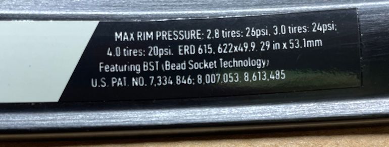 Used Stans Notubes ZTR Hugo 52 2016 bike — image 4 of 5