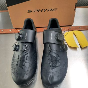 Used Shimano s-phyre 2024 bike — image 2 of 3