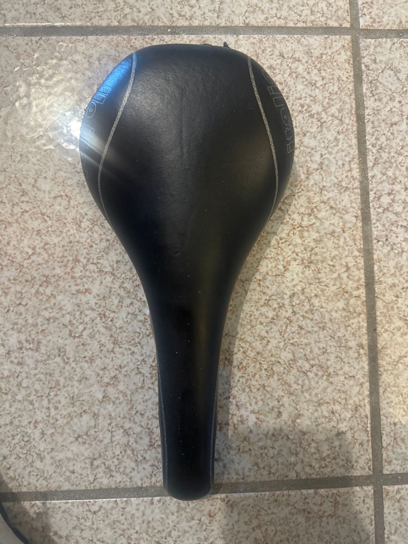 Used Selle Italia flite 2015 Saddles & Seatposts