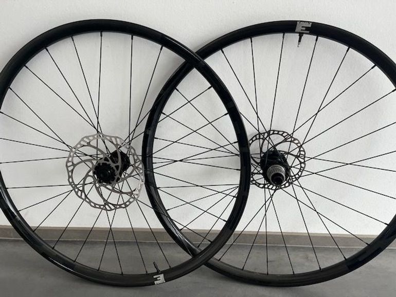 Used ERASE XC25 2021 bike — image 1 of 6