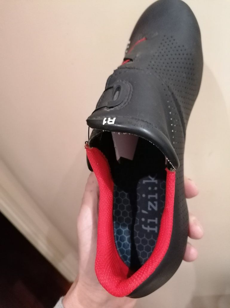 Used Fizik R1B bike — image 6 of 6