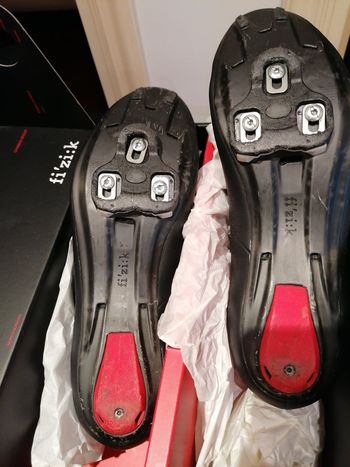 Used Fizik R1B bike — image 4 of 6
