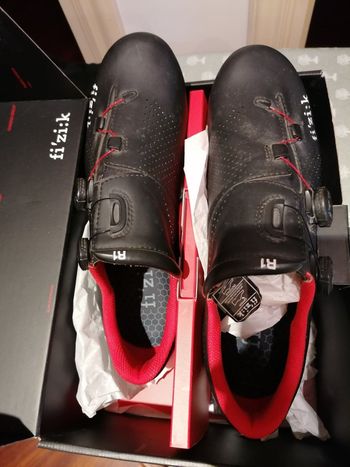 Used Fizik R1B bike — image 2 of 6